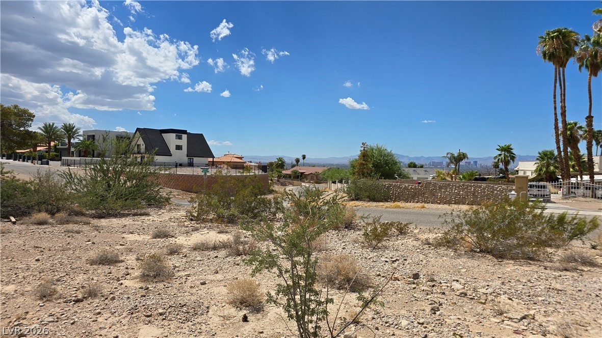 740 Benedict Drive Property Photo 13