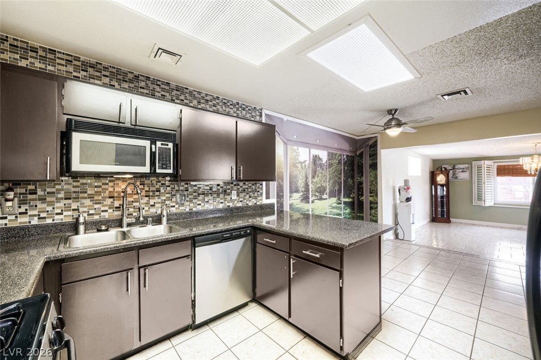 6712 Oak Valley Drive Property Photo 14