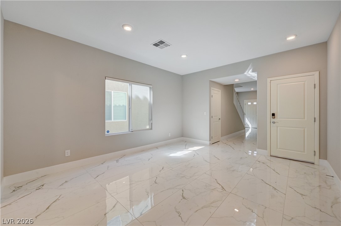 7563 Dragonfruit Avenue Property Photo 3