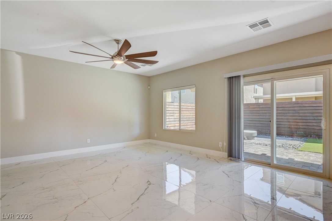 7563 Dragonfruit Avenue Property Photo 17