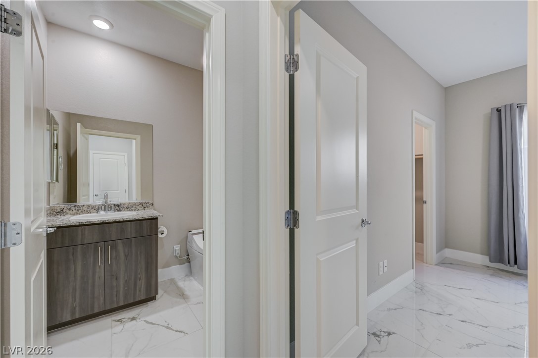 7563 Dragonfruit Avenue Property Photo 20