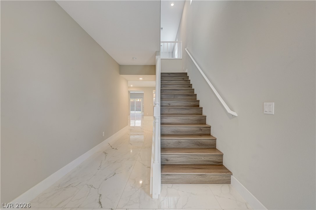 7563 Dragonfruit Avenue Property Photo 25