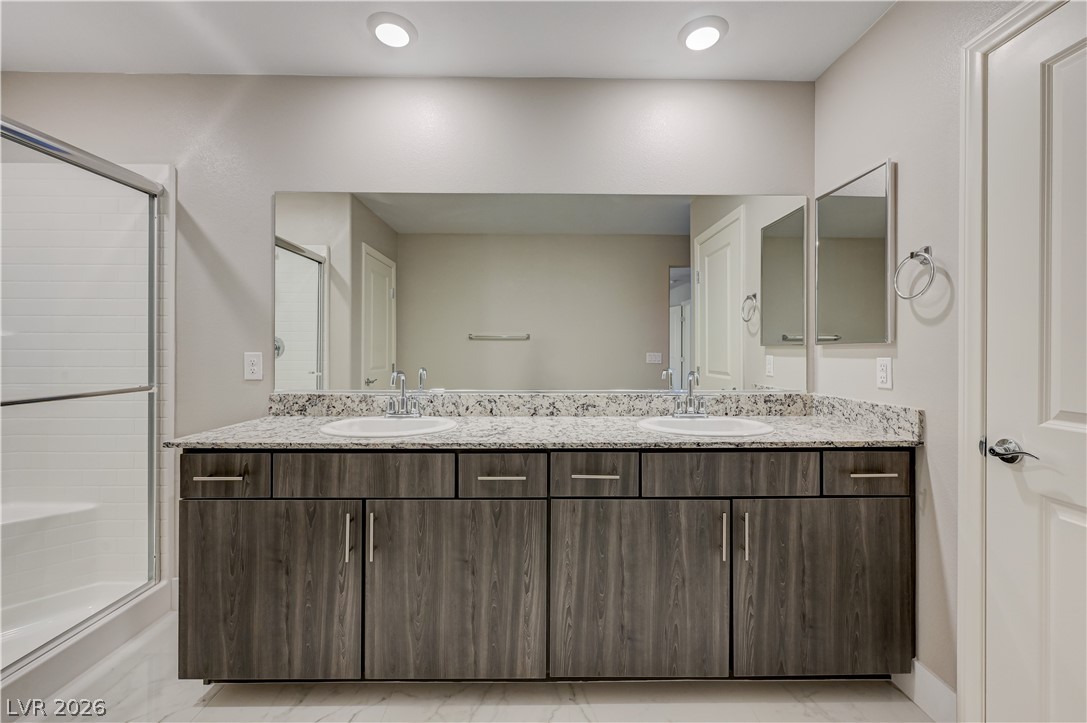 7563 Dragonfruit Avenue Property Photo 34