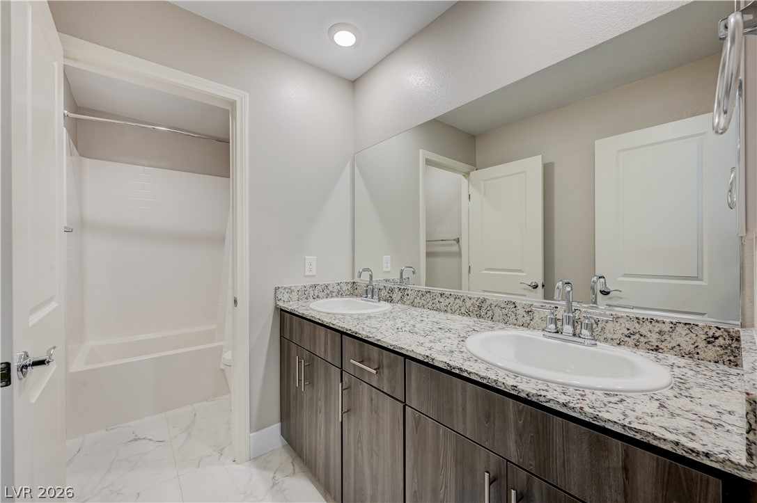 7563 Dragonfruit Avenue Property Photo 39