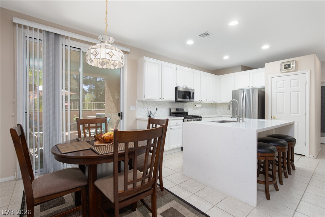 10713 Glen Ellyn Court Property Photo 13