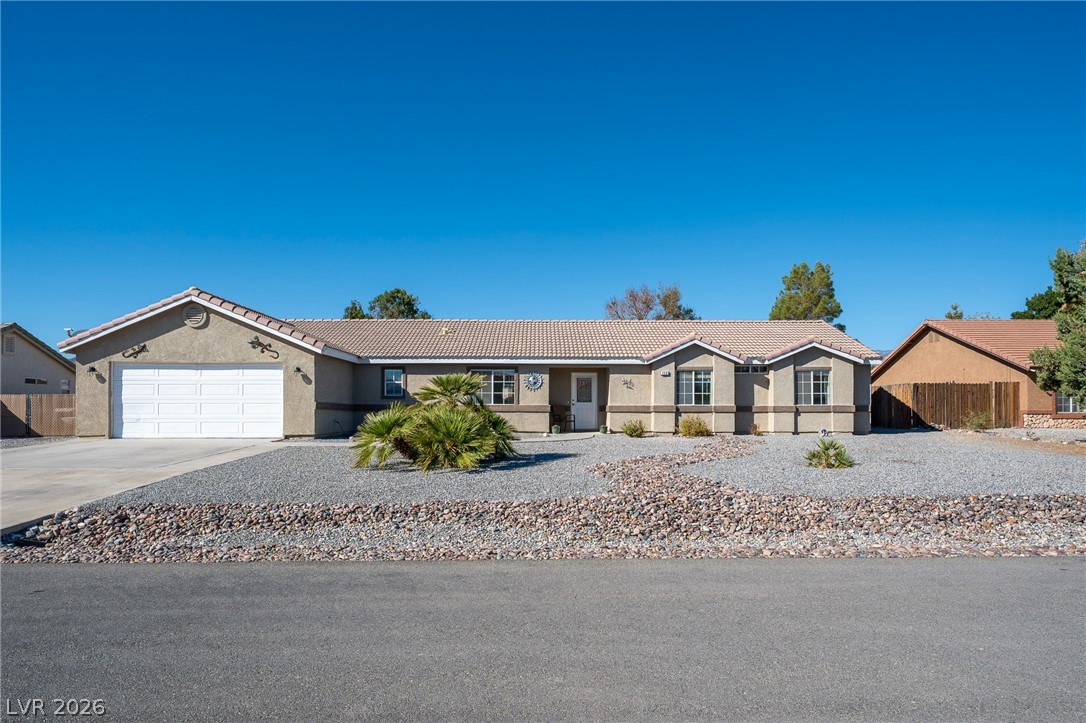 720 Indian Wells Court Property Photo 3