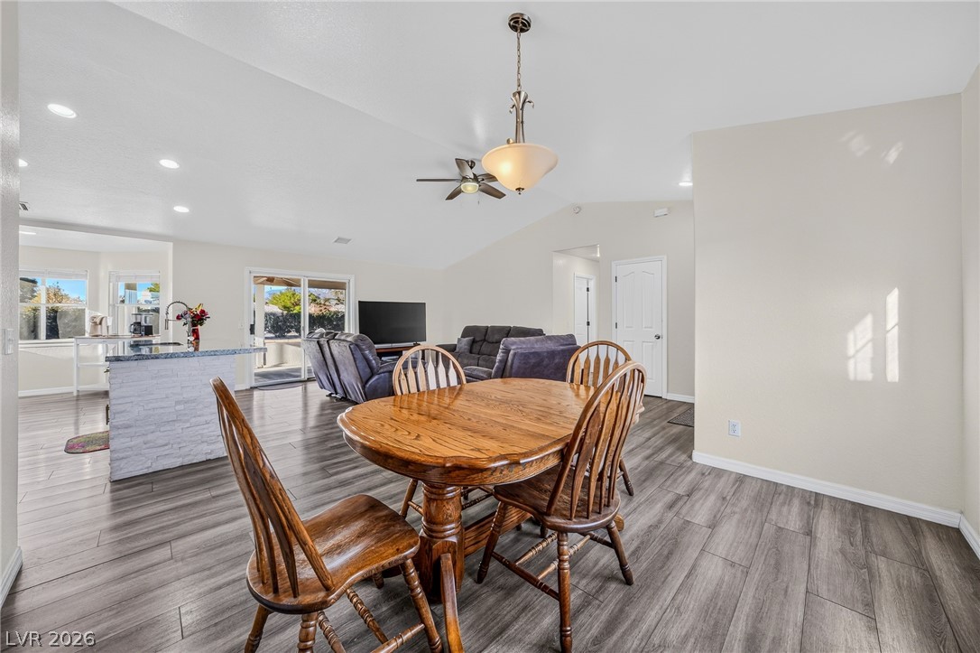 720 Indian Wells Court Property Photo 6