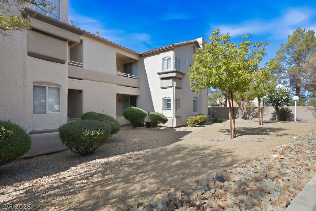 75 North Valle Verde Drive 311 Property Photo 1