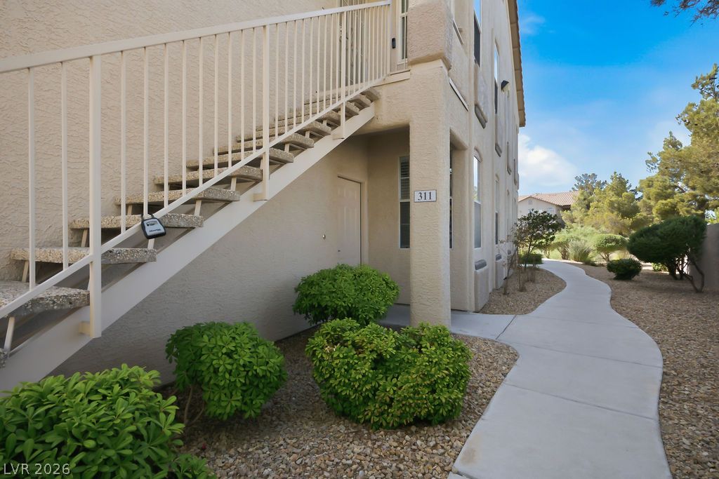 75 North Valle Verde Drive 311 Property Photo 2
