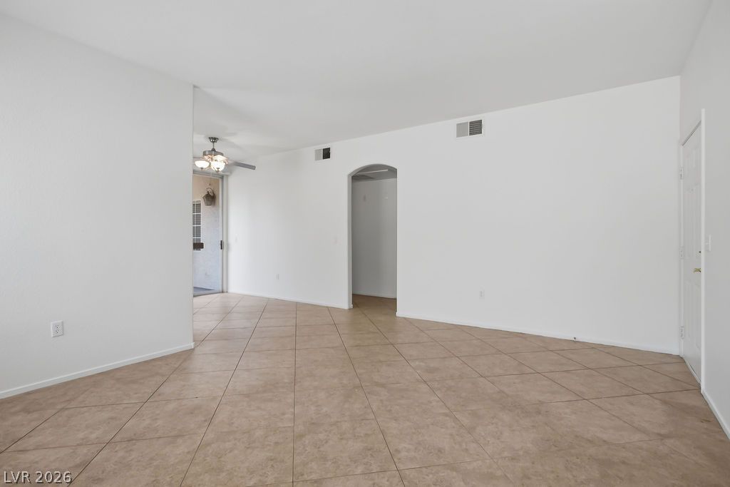 75 North Valle Verde Drive 311 Property Photo 9