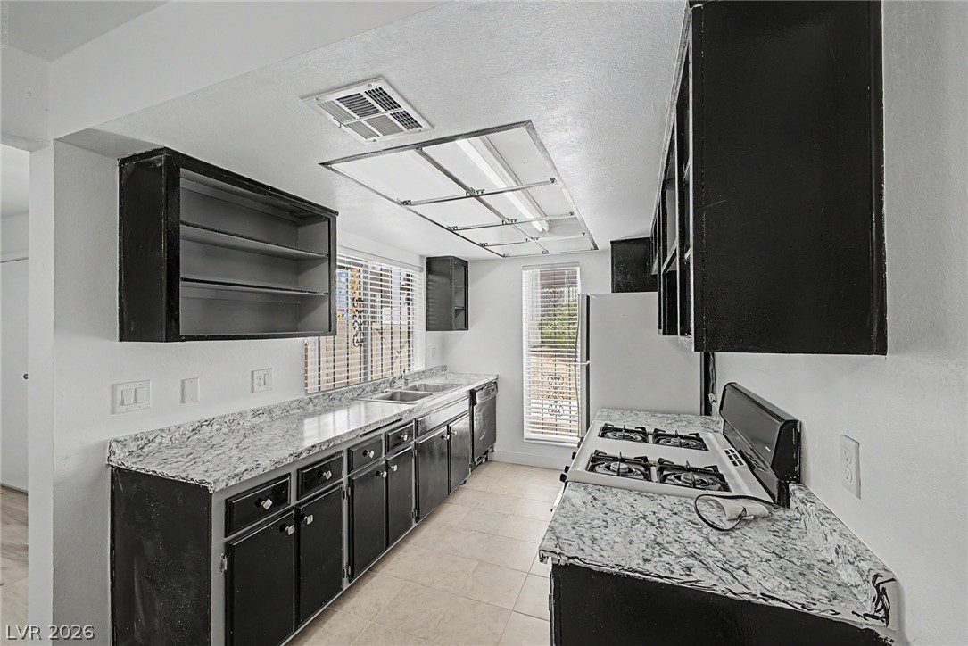1405 Vegas Valley Drive 187 Property Photo 15