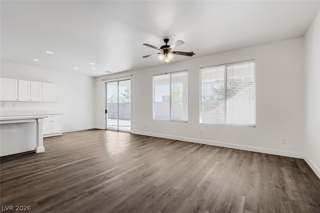 520 Moses Lake Court Property Photo 8