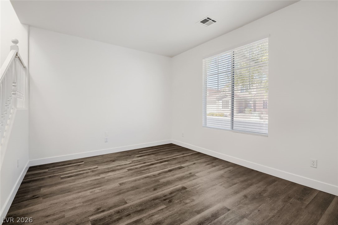 520 Moses Lake Court Property Photo 11