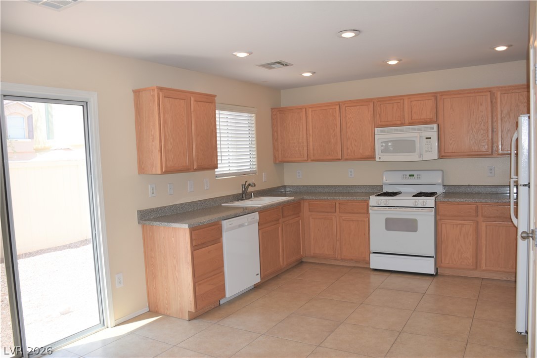 8217 Amphora Street Property Photo 11