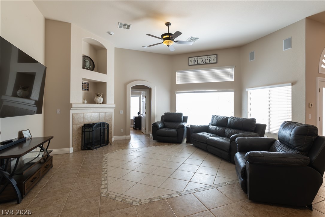 6493 Yellow Bells Court Property Photo 17