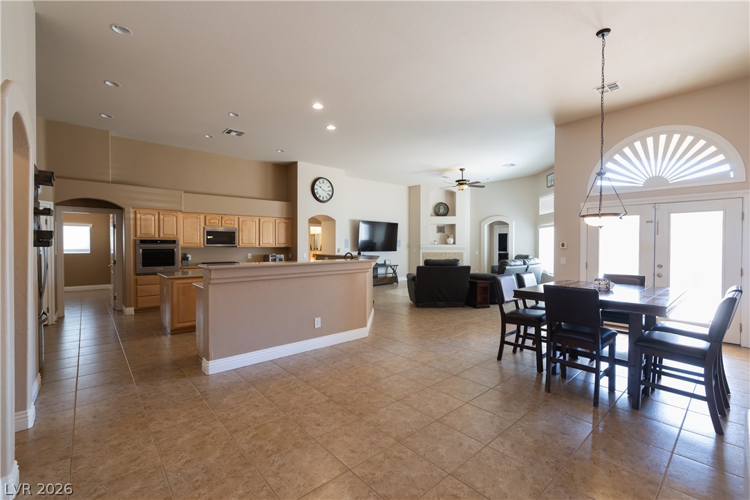 6493 Yellow Bells Court Property Photo 20