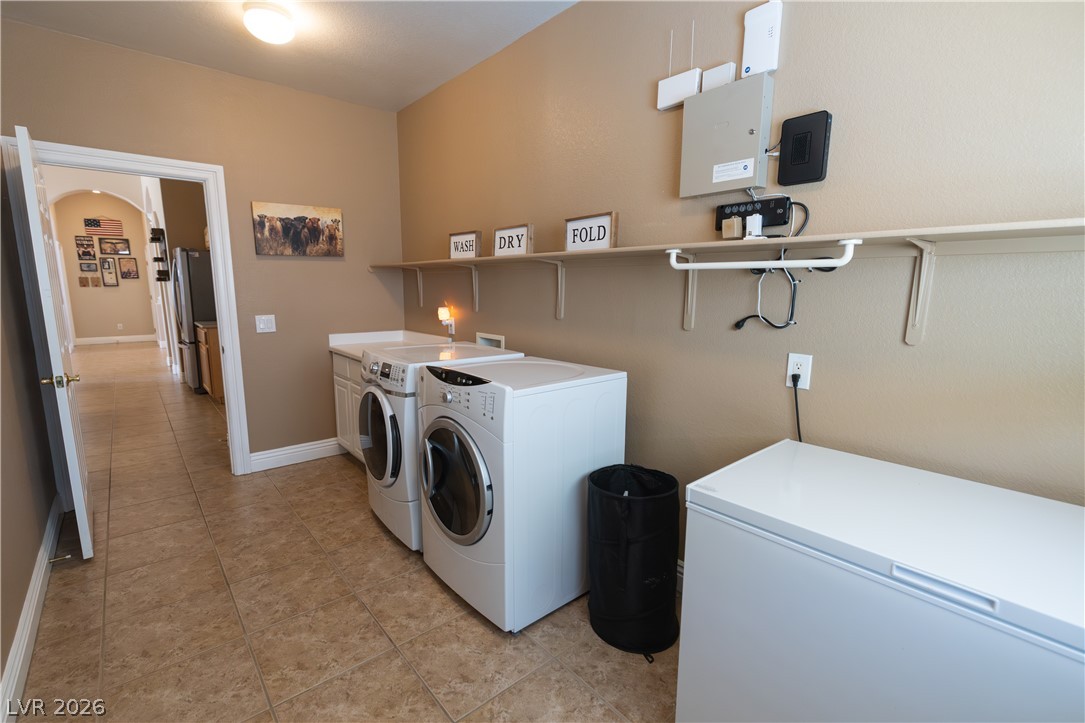 6493 Yellow Bells Court Property Photo 24