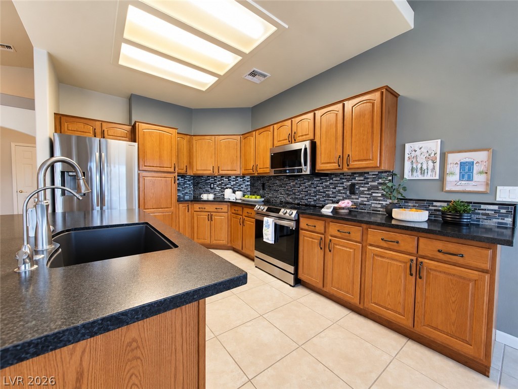 1117 Golf Club Drive Property Photo 13