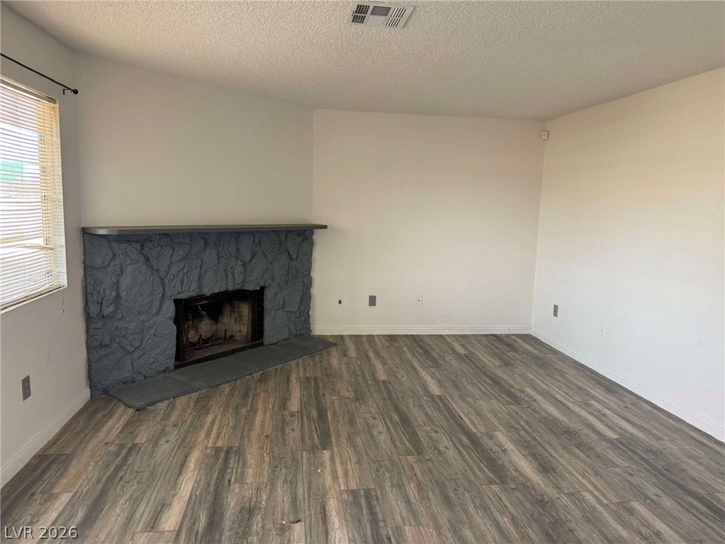 761 Rock Springs Drive 202 Property Photo 2