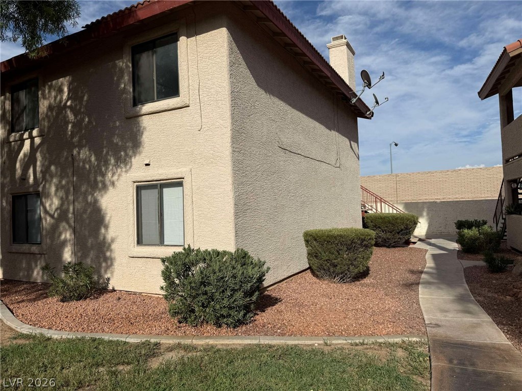 761 Rock Springs Drive 202 Property Photo 11