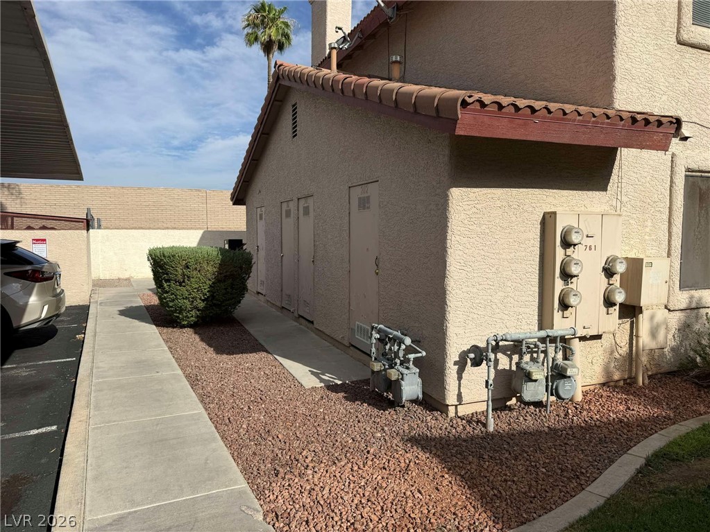 761 Rock Springs Drive 202 Property Photo 12