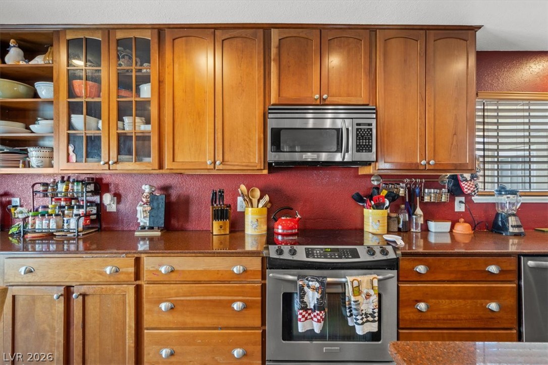 3684 East Cherokee Avenue Property Photo 7