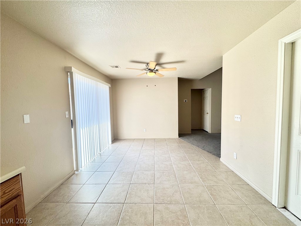 1060 Marne Court B Property Photo 5