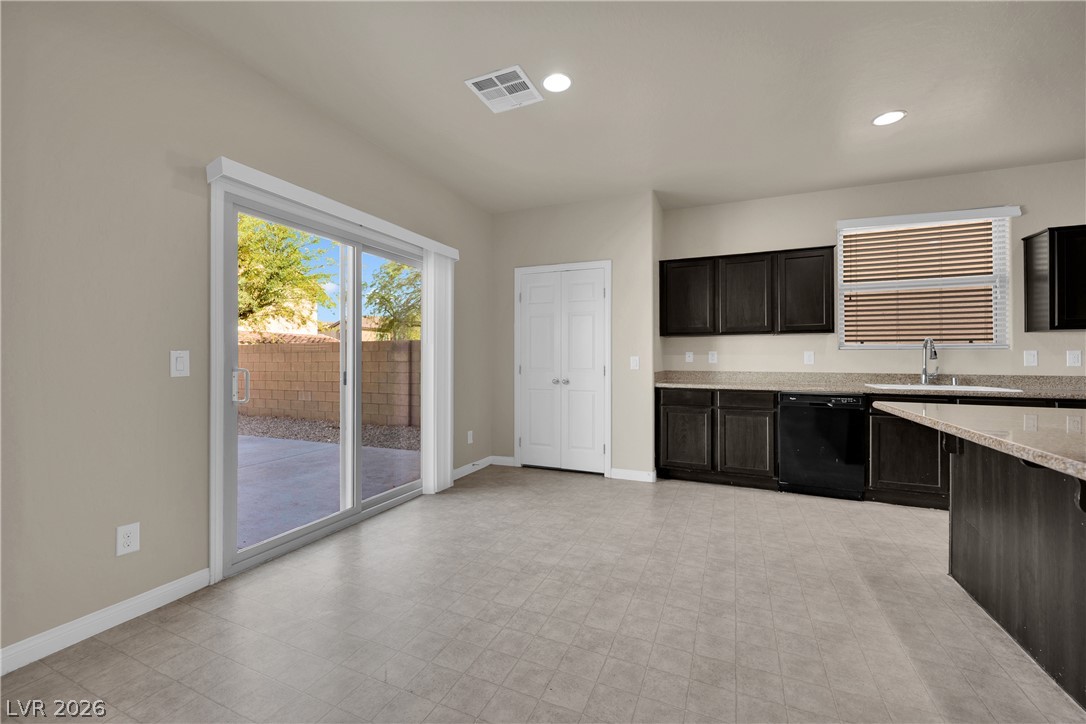 122 Forest Crossing Court Property Photo 15