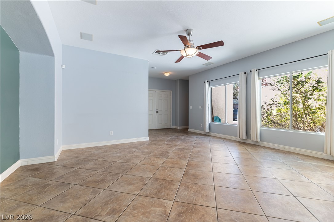 9010 Mossy Hollow Avenue Property Photo 6