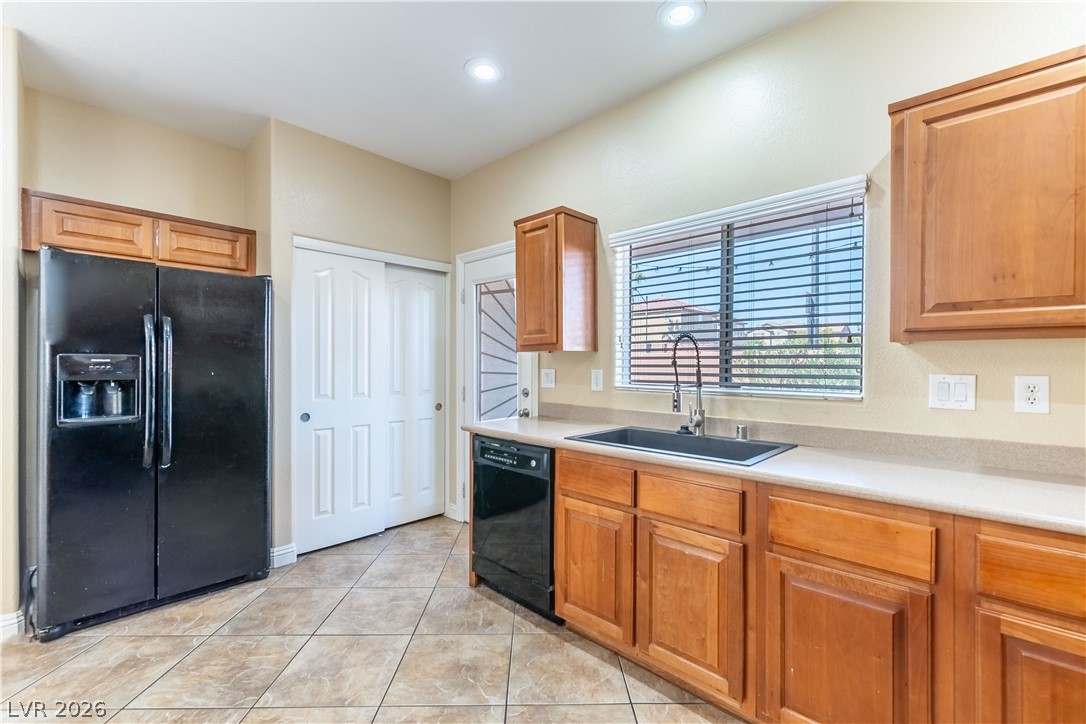 9010 Mossy Hollow Avenue Property Photo 11