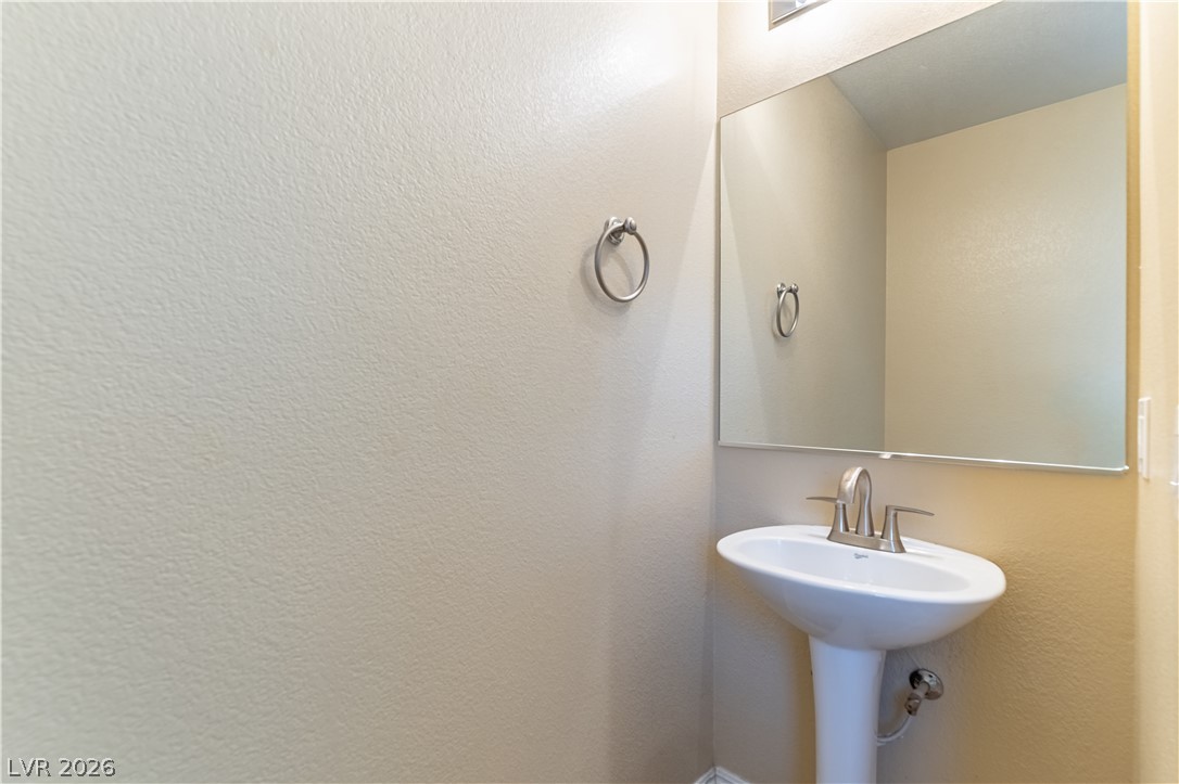 9010 Mossy Hollow Avenue Property Photo 12