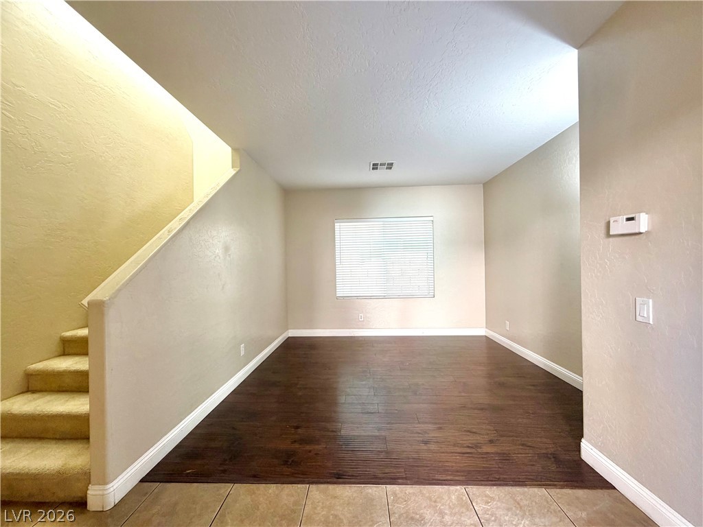 7109 Mercurio Avenue Property Photo 3