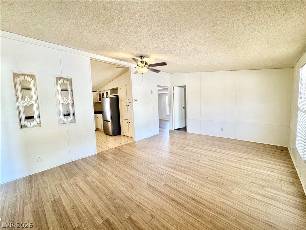 2571 Silver Sage Drive Property Photo 2