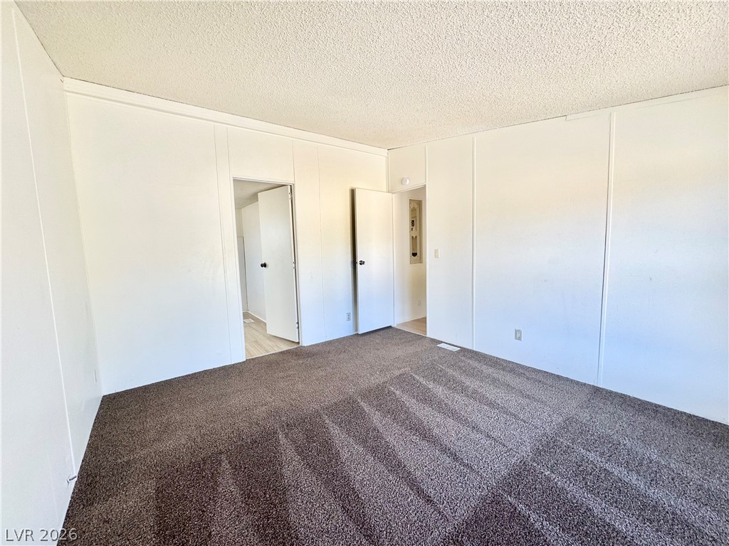 2571 Silver Sage Drive Property Photo 4