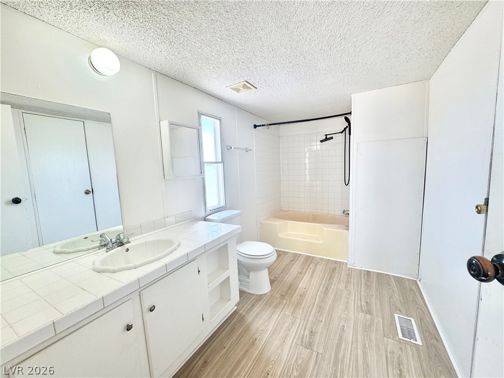 2571 Silver Sage Drive Property Photo 5
