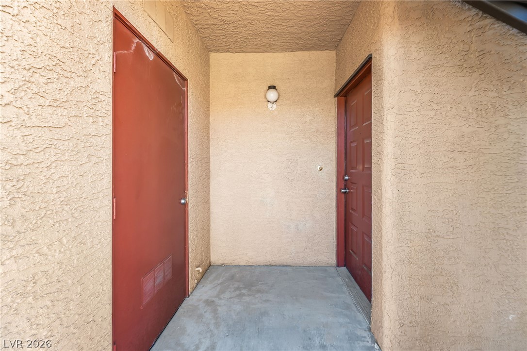 4340 Sanderling Circle 73 Property Photo 5