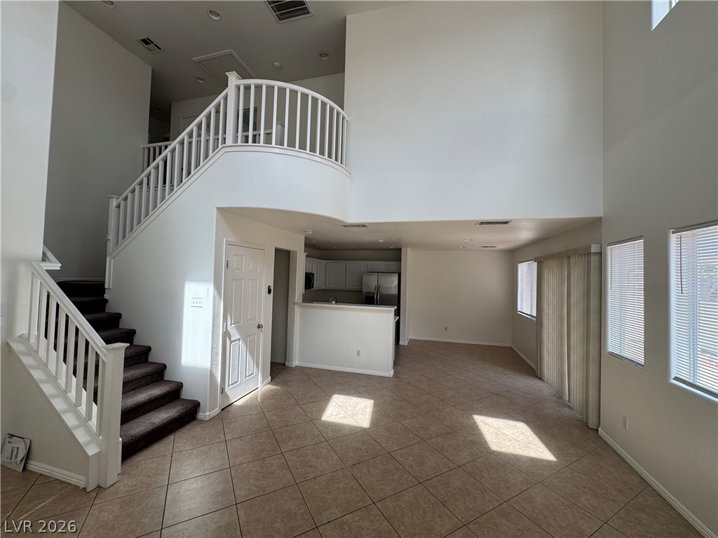 990 Cantabria Heights Avenue Property Photo 5