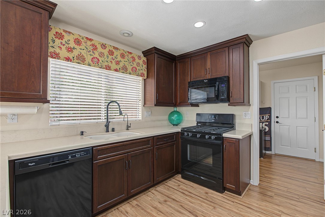 2904 Castle Bar Drive Property Photo 11