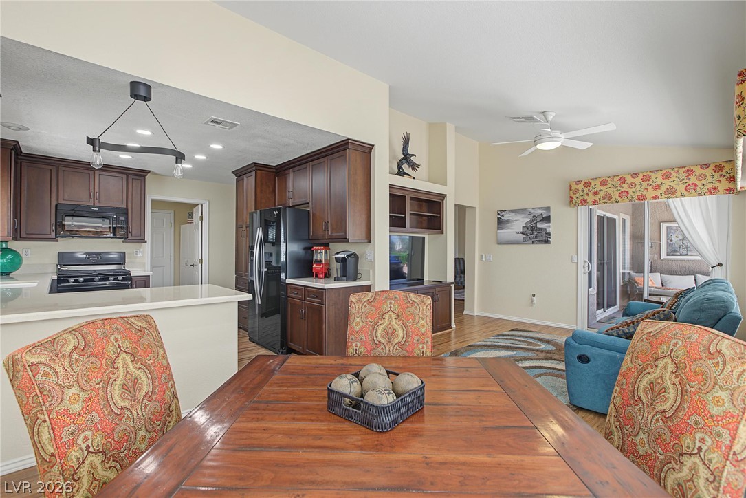 2904 Castle Bar Drive Property Photo 12