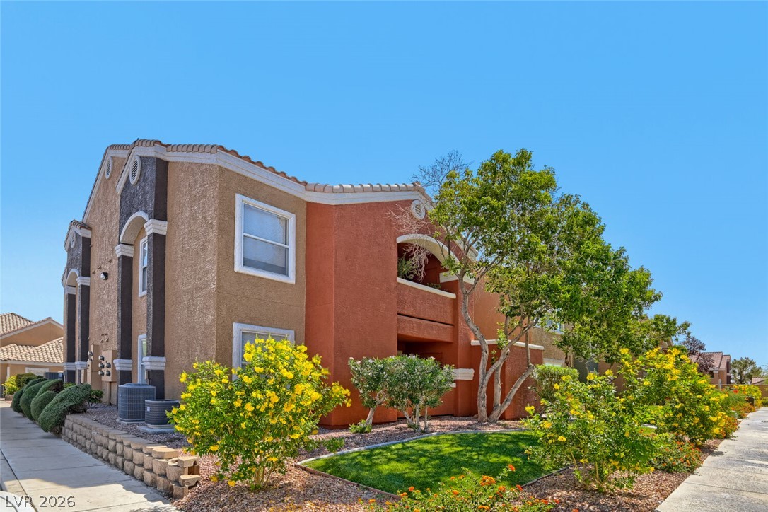 8101 West Flamingo Road 1074 Property Photo 4