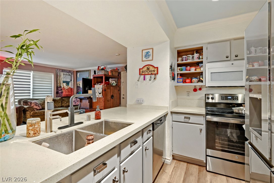 8101 West Flamingo Road 1074 Property Photo 10