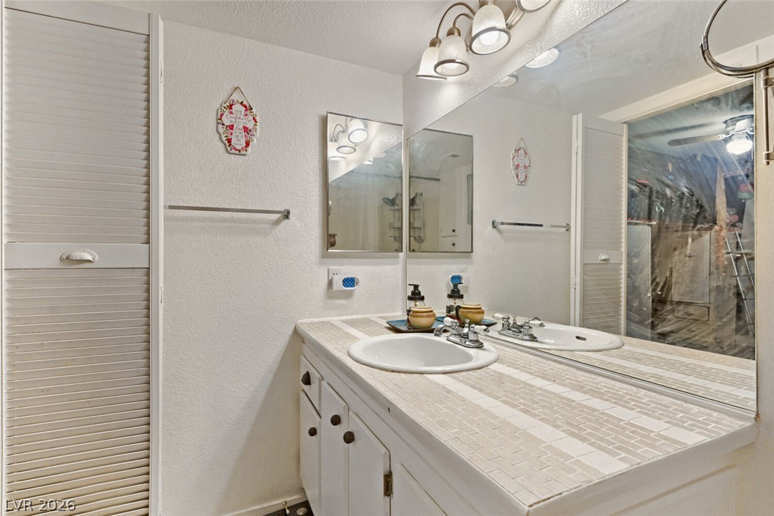 8101 West Flamingo Road 1074 Property Photo 20