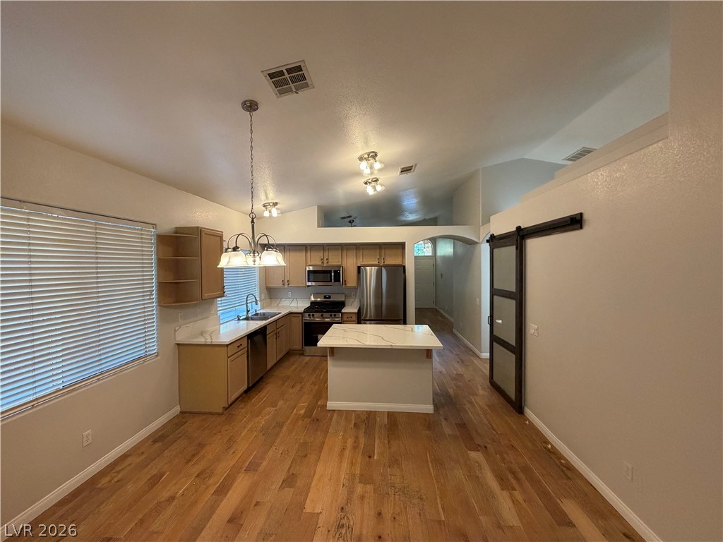 3433 Round Valley Way Property Photo 15