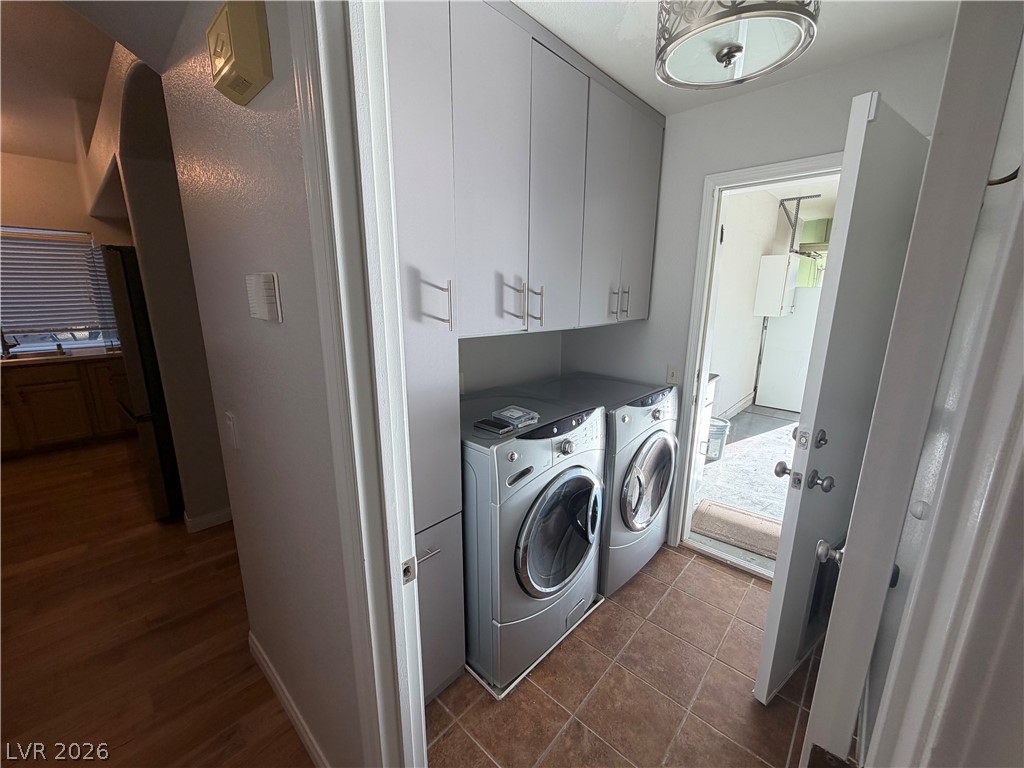 3433 Round Valley Way Property Photo 18