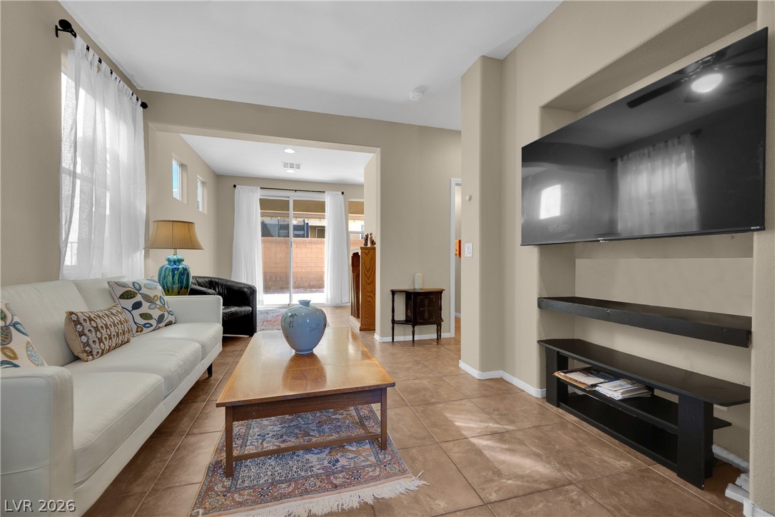 7513 Brisa Del Mar Avenue Property Photo 4