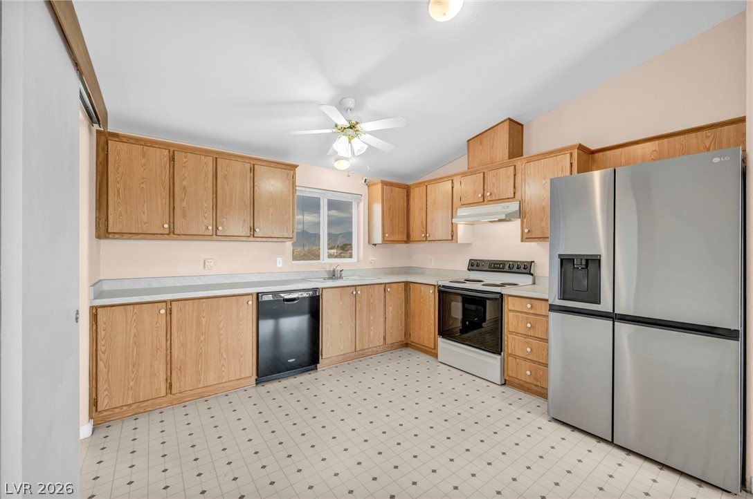3920 Effinger Street Property Photo 12