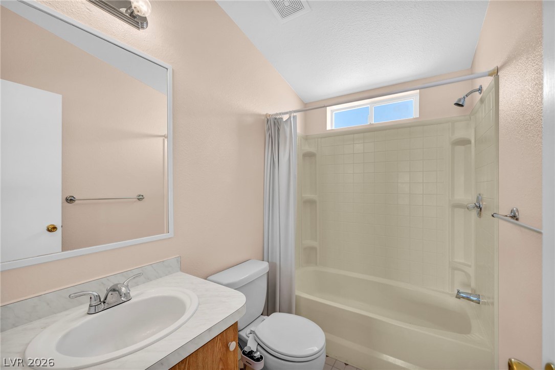 3920 Effinger Street Property Photo 23