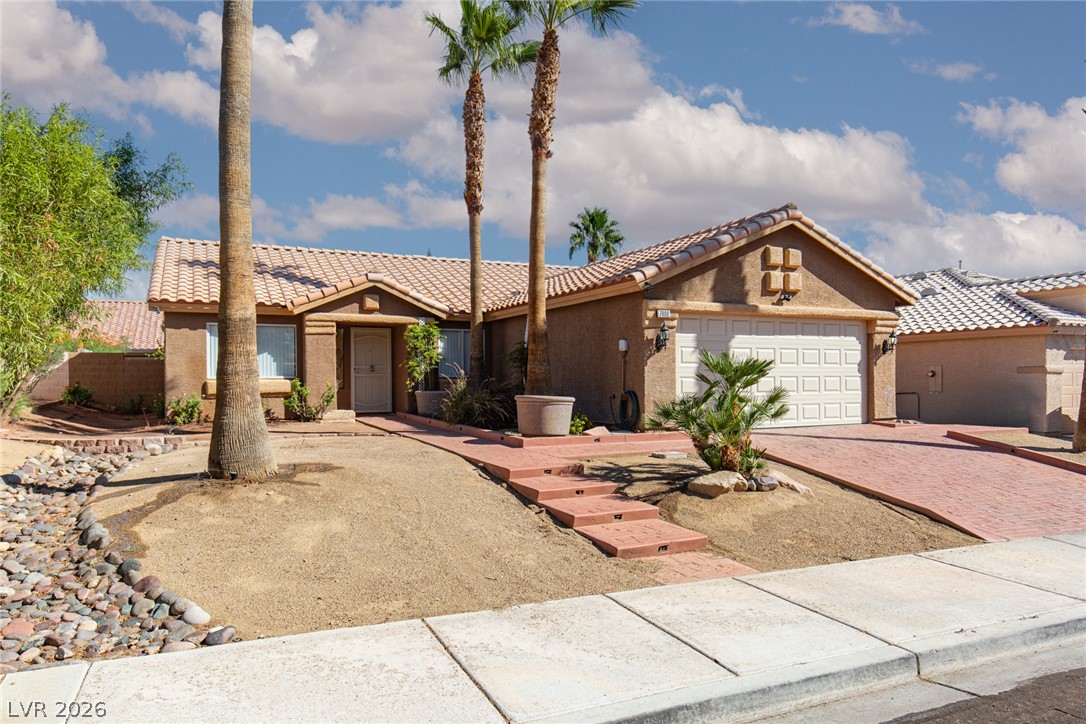 7900 White Grass Avenue Property Photo 1
