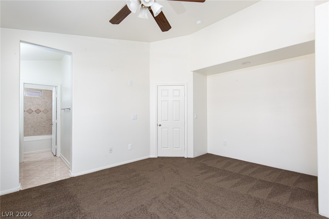 7900 White Grass Avenue Property Photo 22