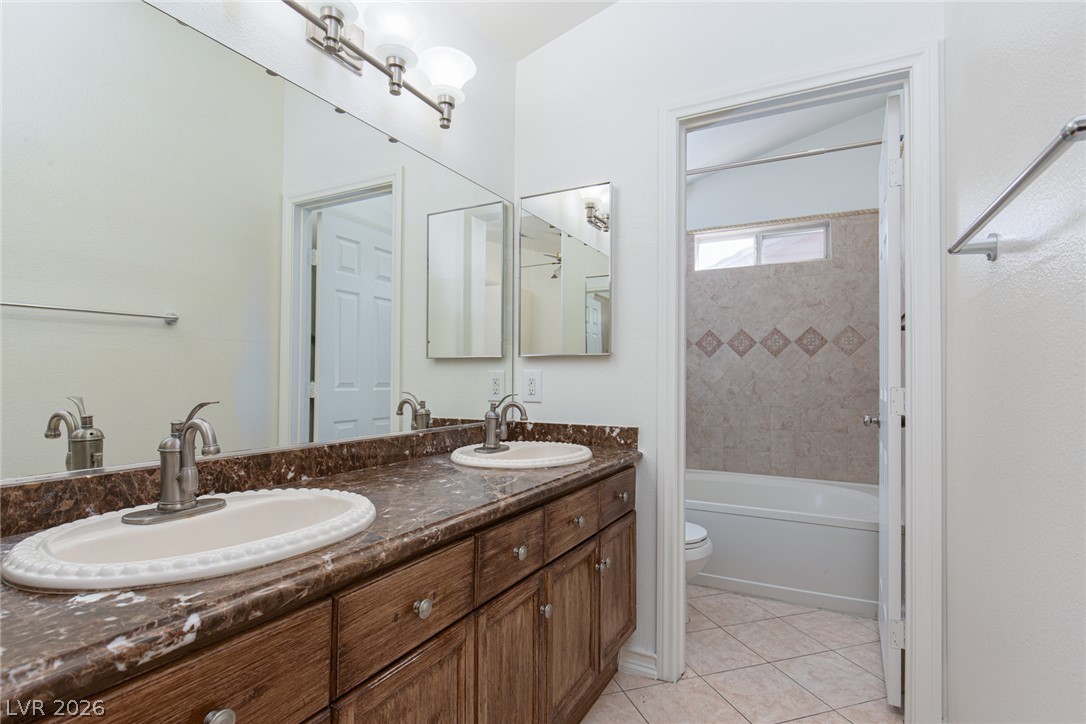 7900 White Grass Avenue Property Photo 23